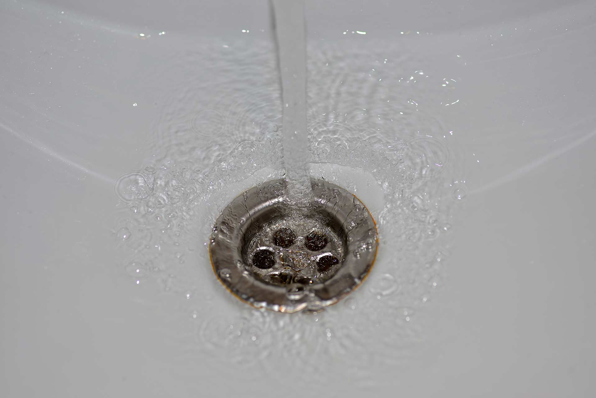 A2B Drains provides services to unblock blocked sinks and drains for properties in Tonbridge.